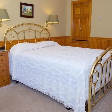 Myer Country Motel Milford Extérieur photo